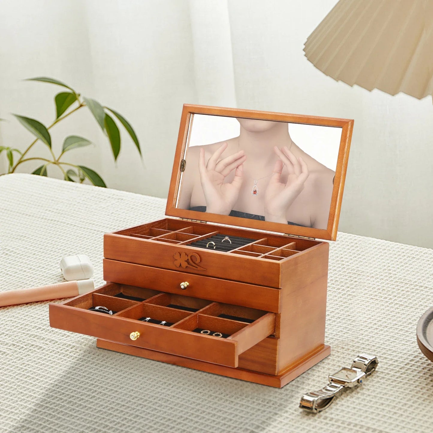 Boîte à bijoux avec miroir intégré à 4 niveaux